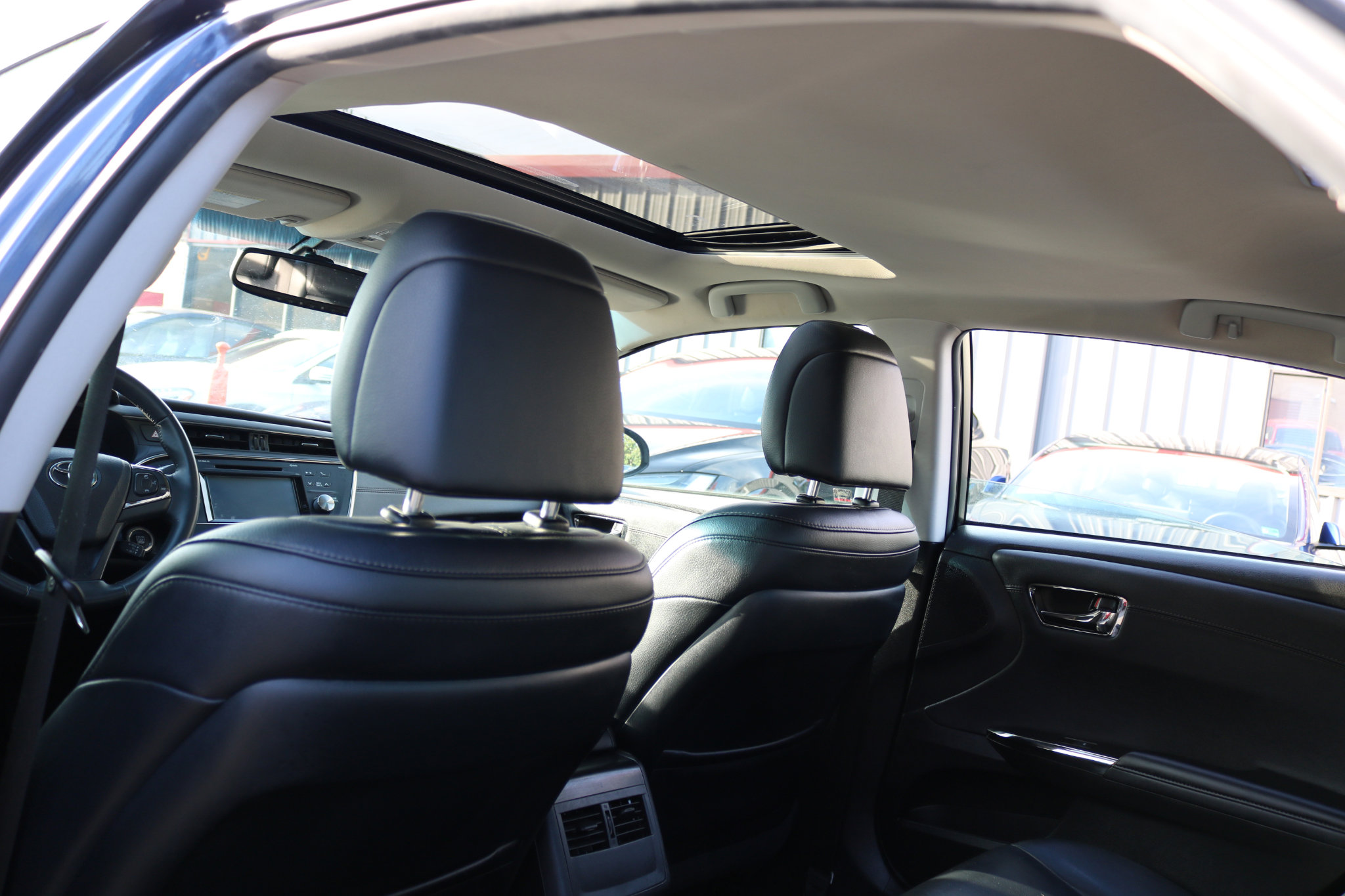 Used 2016 Toyota Avalon XLE Premium image 36