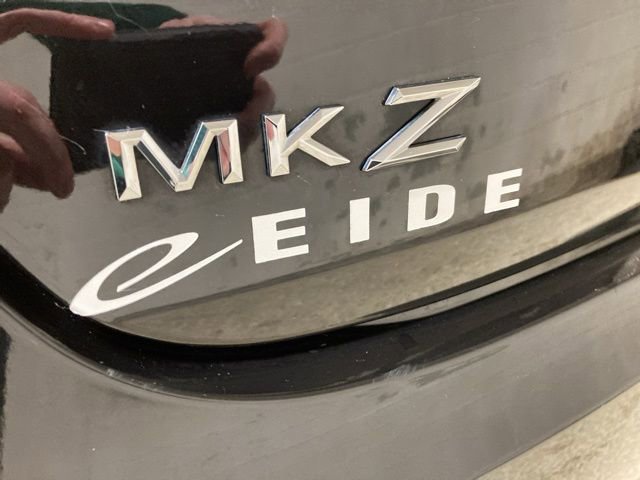 Used 2020 Lincoln MKZ w/ Convenience Package image 30