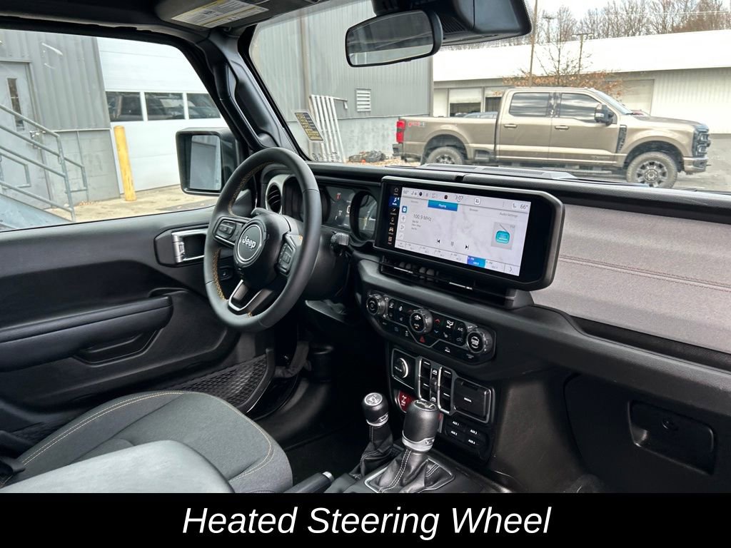 Used 2024 Jeep Wrangler Unlimited image 32