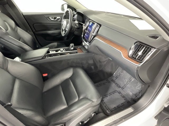 Used 2024 Volvo S60 B5 Plus image 14