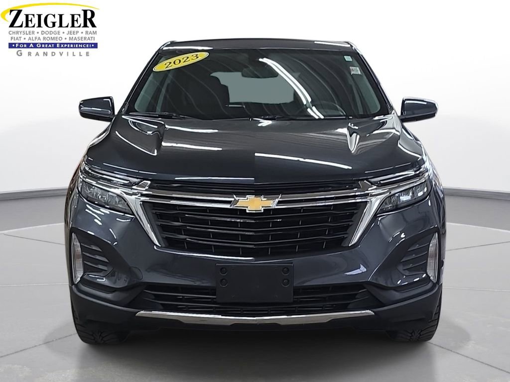 Used 2023 Chevrolet Equinox LT w/ Driver Convenience Package AWD/4WD image 2