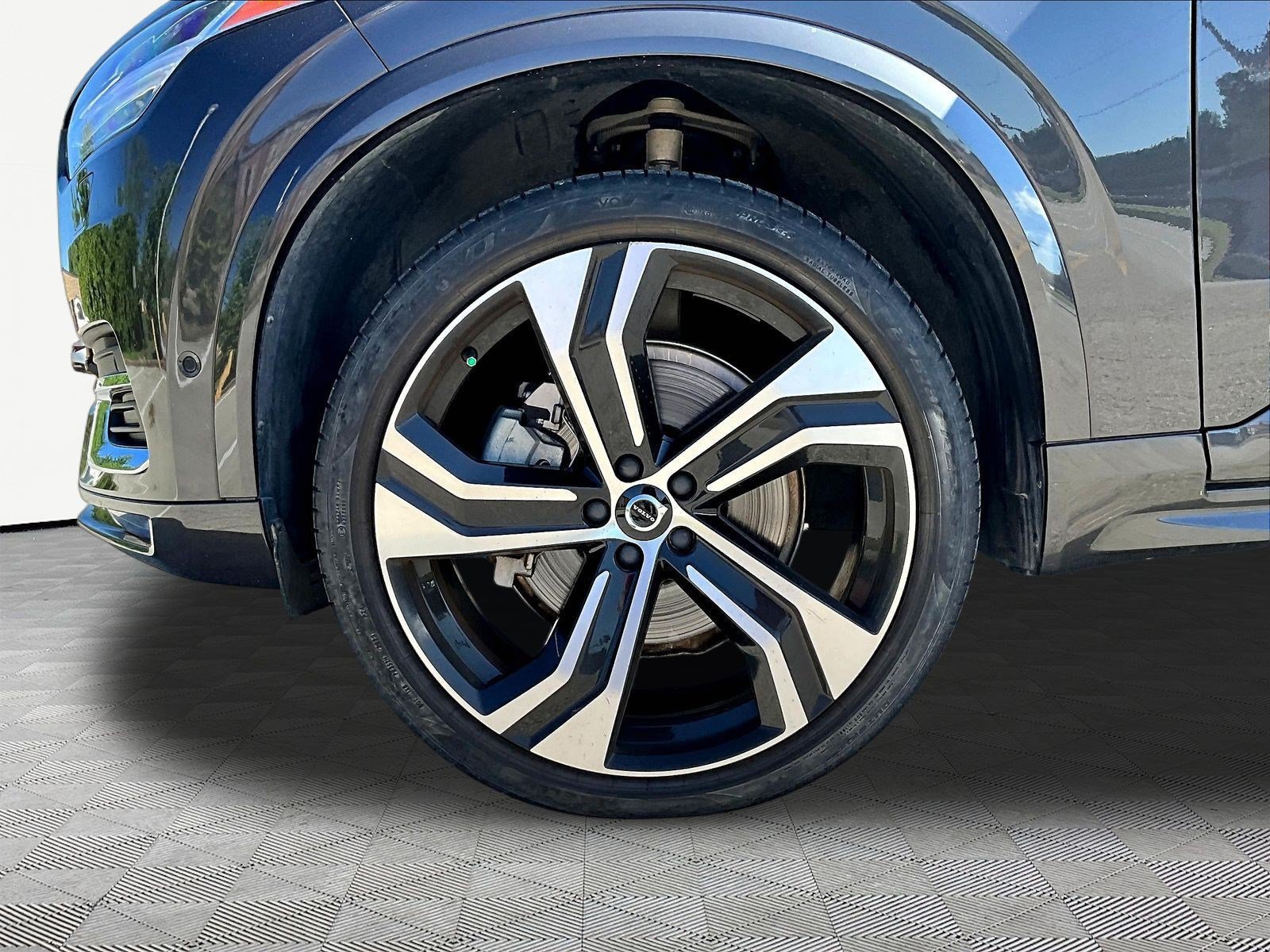 Used 2024 Volvo XC90 B6 Ultimate w/ Protection Package Premier AWD/4WD image 34