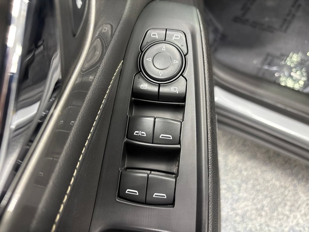 Used 2023 Chevrolet Traverse LT w/ LT Premium Package AWD/4WD image 42