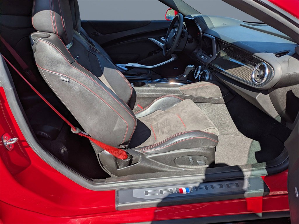 Used 2021 Chevrolet Camaro ZL1 image 12