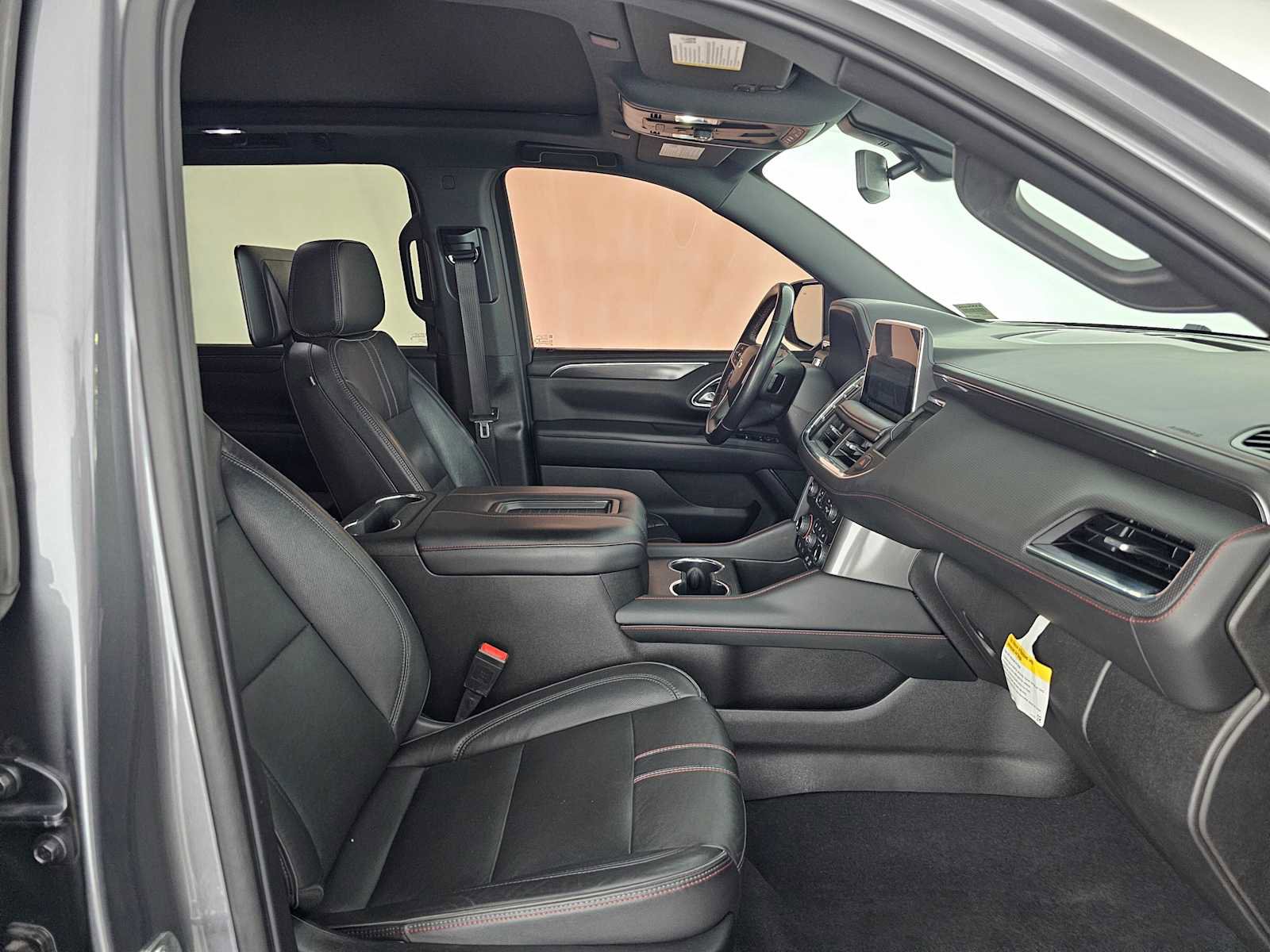 Used 2021 Chevrolet Suburban RST w/ Luxury Package image 10