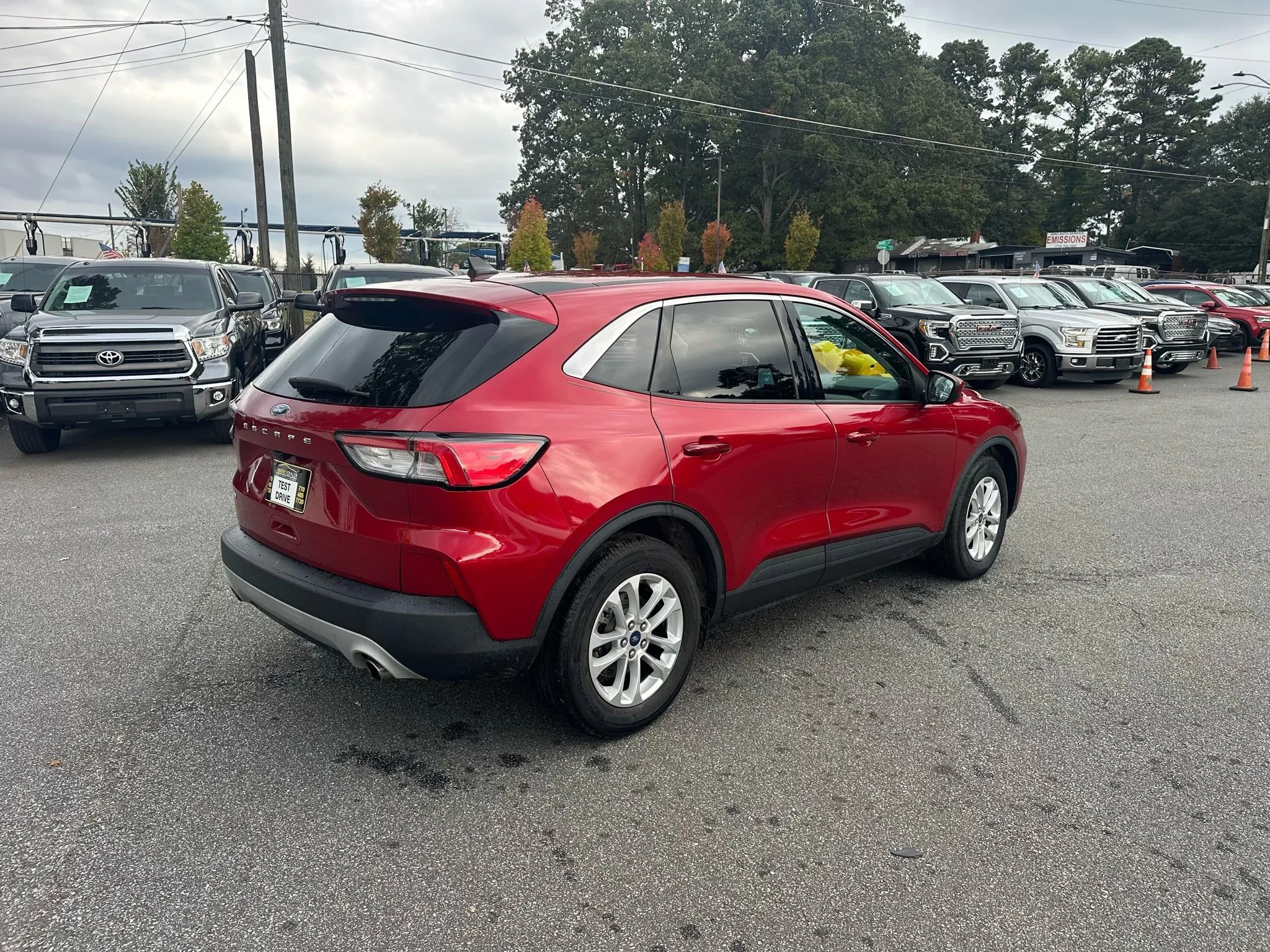 Used 2021 Ford Escape SE w/ Cold Weather Package image 4