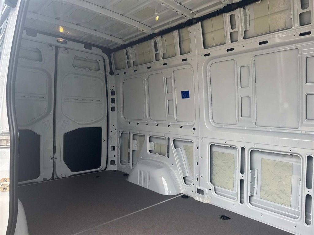 New 2025 Mercedes-Benz Sprinter 2500 image 12