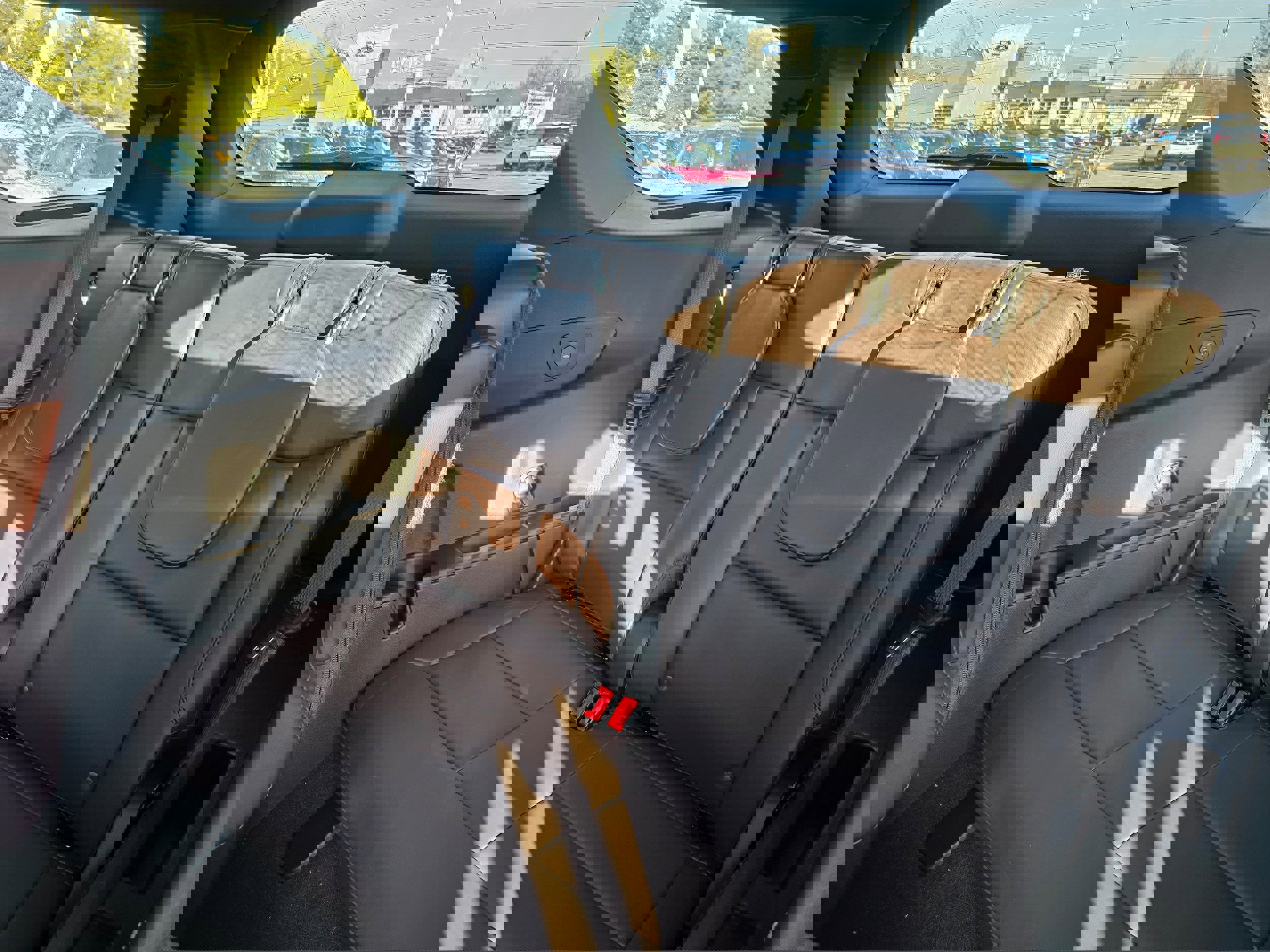 New 2026 Ford Explorer Platinum w/ LUX Leather Package image 10