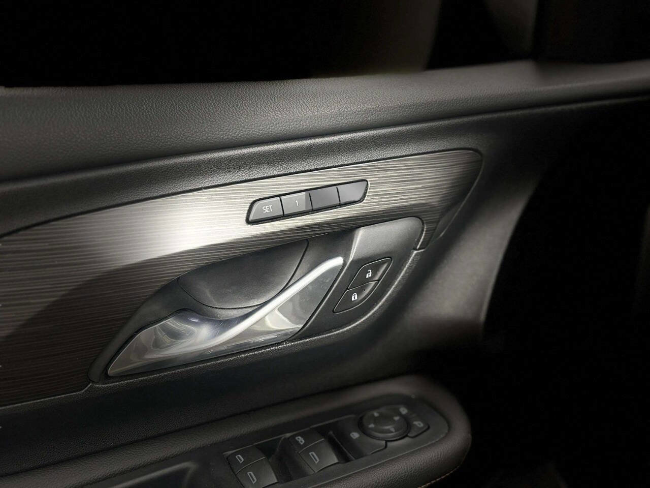 Used 2020 GMC Terrain SLT w/ Preferred Package image 11