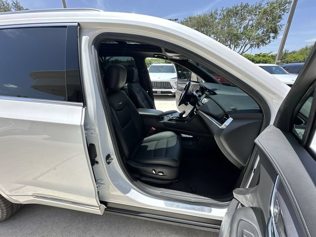 Certified 2023 Cadillac XT6 Luxury FWD image 32