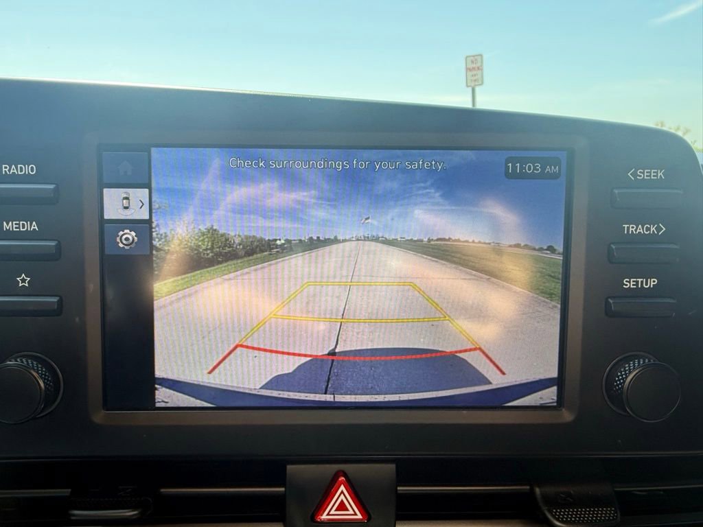 Used 2025 Hyundai Elantra Sport FWD image 40