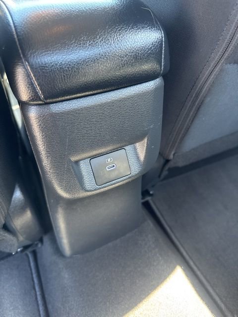 Used 2024 Nissan Versa SV image 14