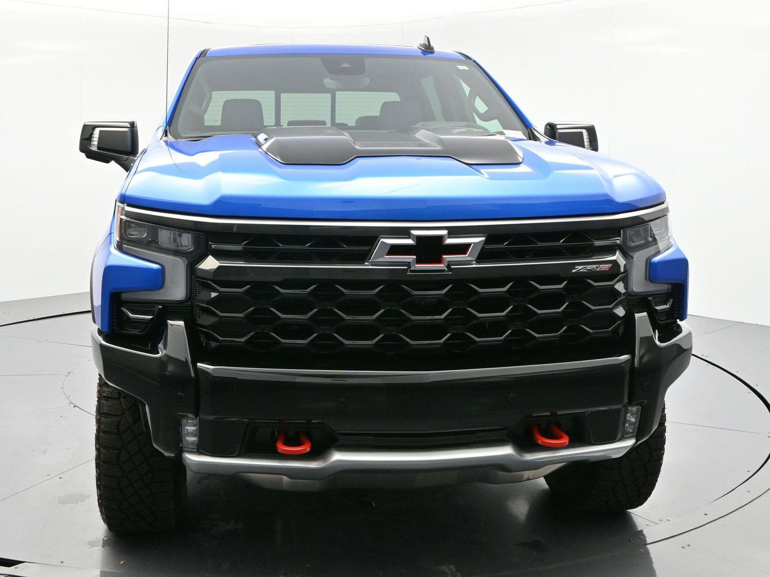 Used 2025 Chevrolet Silverado 1500 ZR2 w/ Technology Package video 2