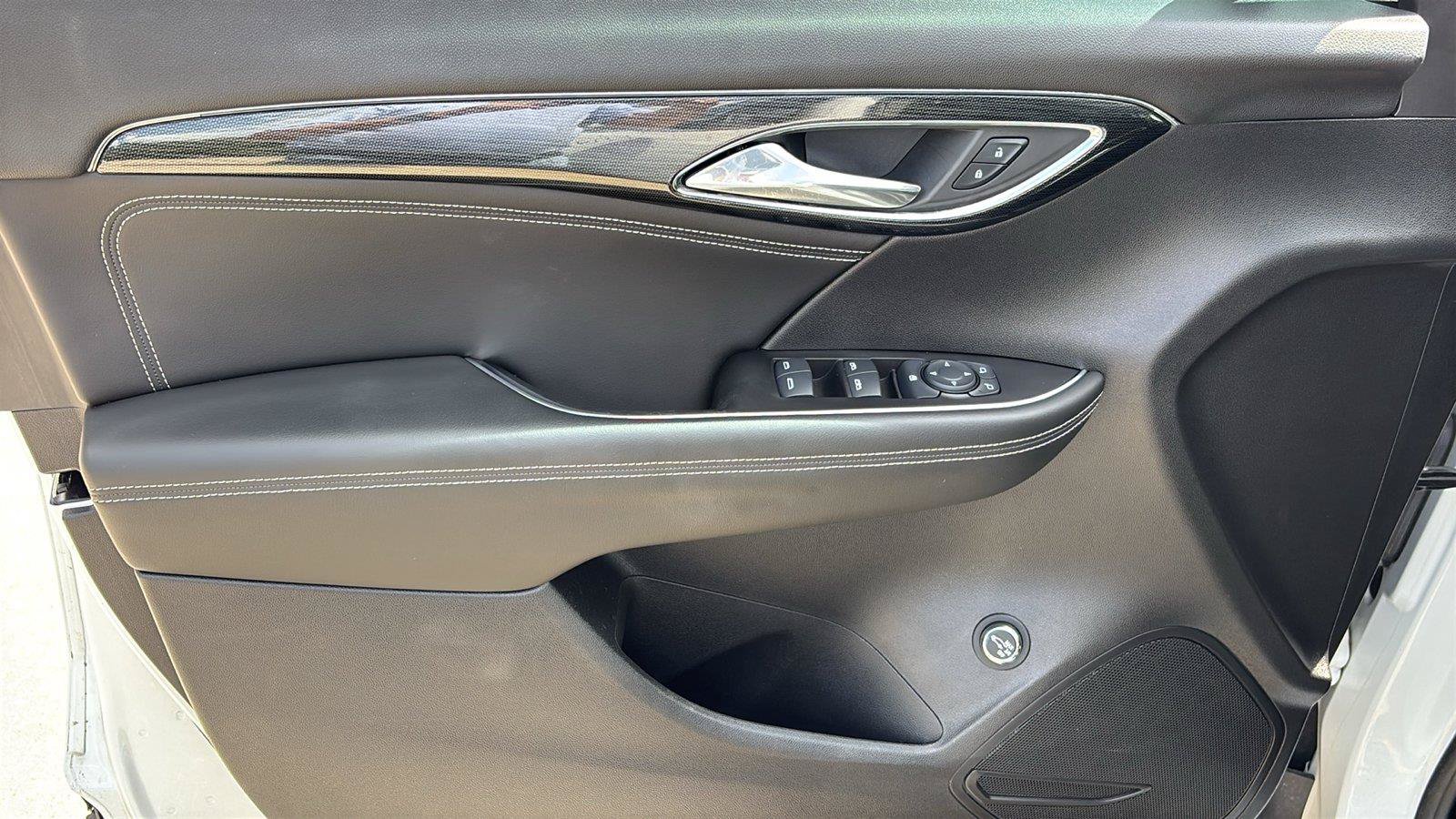 Certified 2023 Buick Envision Preferred AWD/4WD image 16