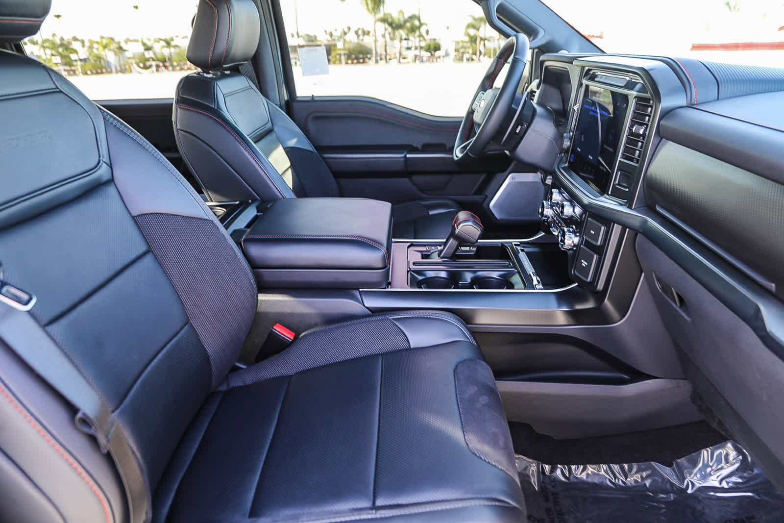 Used 2025 Ford F150 Raptor image 16