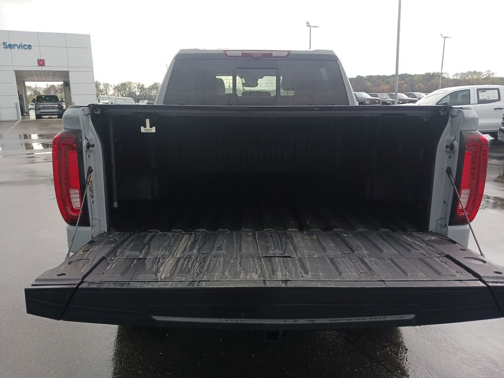 Used 2024 GMC Sierra 1500 AT4X image 32