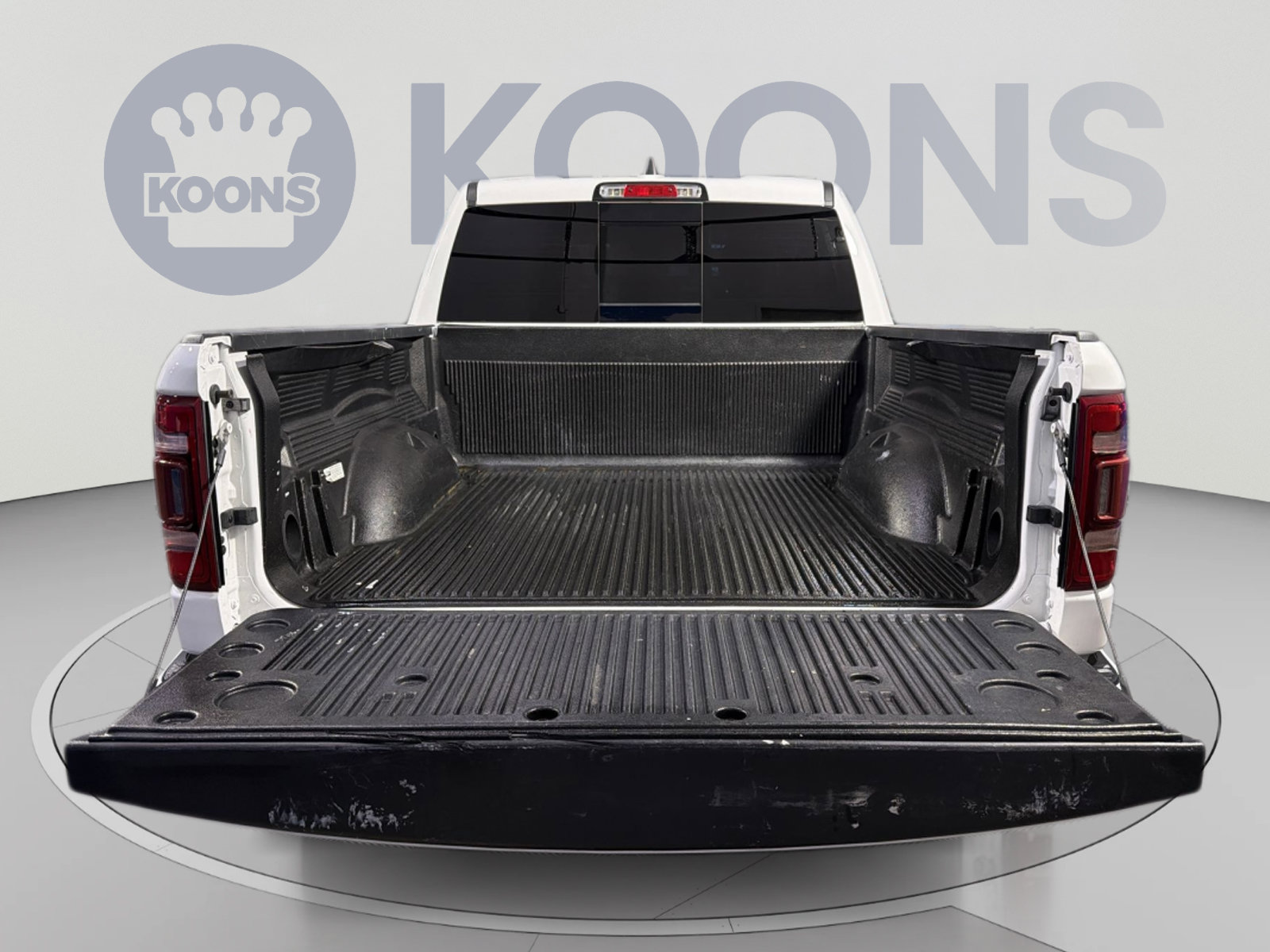 Used 2023 RAM 1500 Laramie AWD/4WD image 29