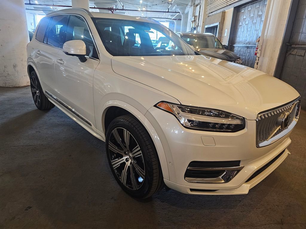 Certified 2024 Volvo XC90 T8 Ultimate w/ Lounge Package image 5