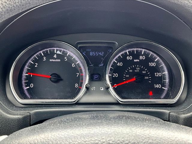 Used 2016 Nissan Versa SV image 3