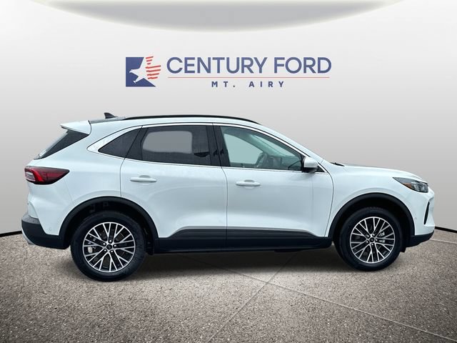 New 2024 Ford Escape SE w/ PHEV Premium Package FWD image 2