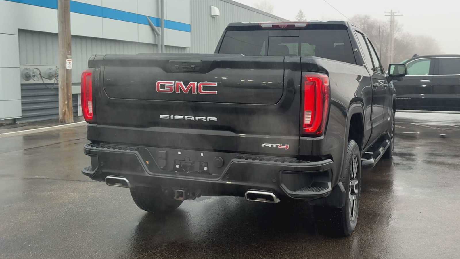 Certified 2023 GMC Sierra 1500 AT4 w/ Technology Package image 3