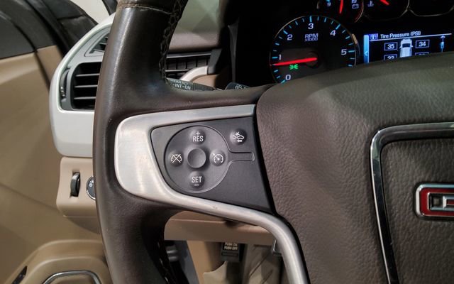 Used 2018 GMC Yukon SLT w/ Open Road Package RWD image 25