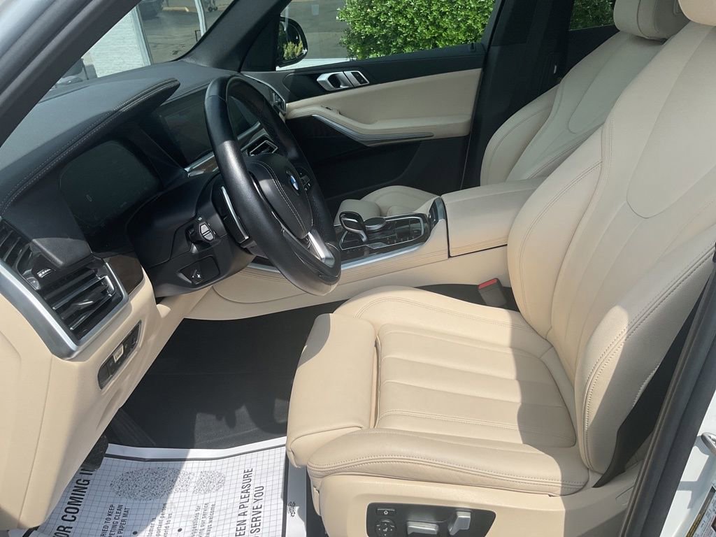 Used 2022 BMW X5 sDrive40i w/ Parking Assistance Package image 13