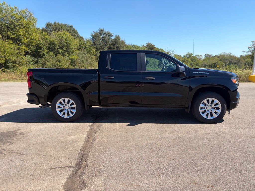 New 2026 Chevrolet Silverado 1500 Custom RWD image 6