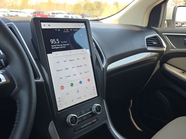 Used 2024 Ford Edge SEL w/ Convenience Package image 28