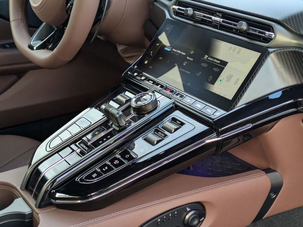 New 2026 Aston Martin V8 Vantage Coupe image 15