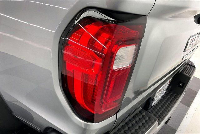 Used 2023 GMC Canyon Denali image 29