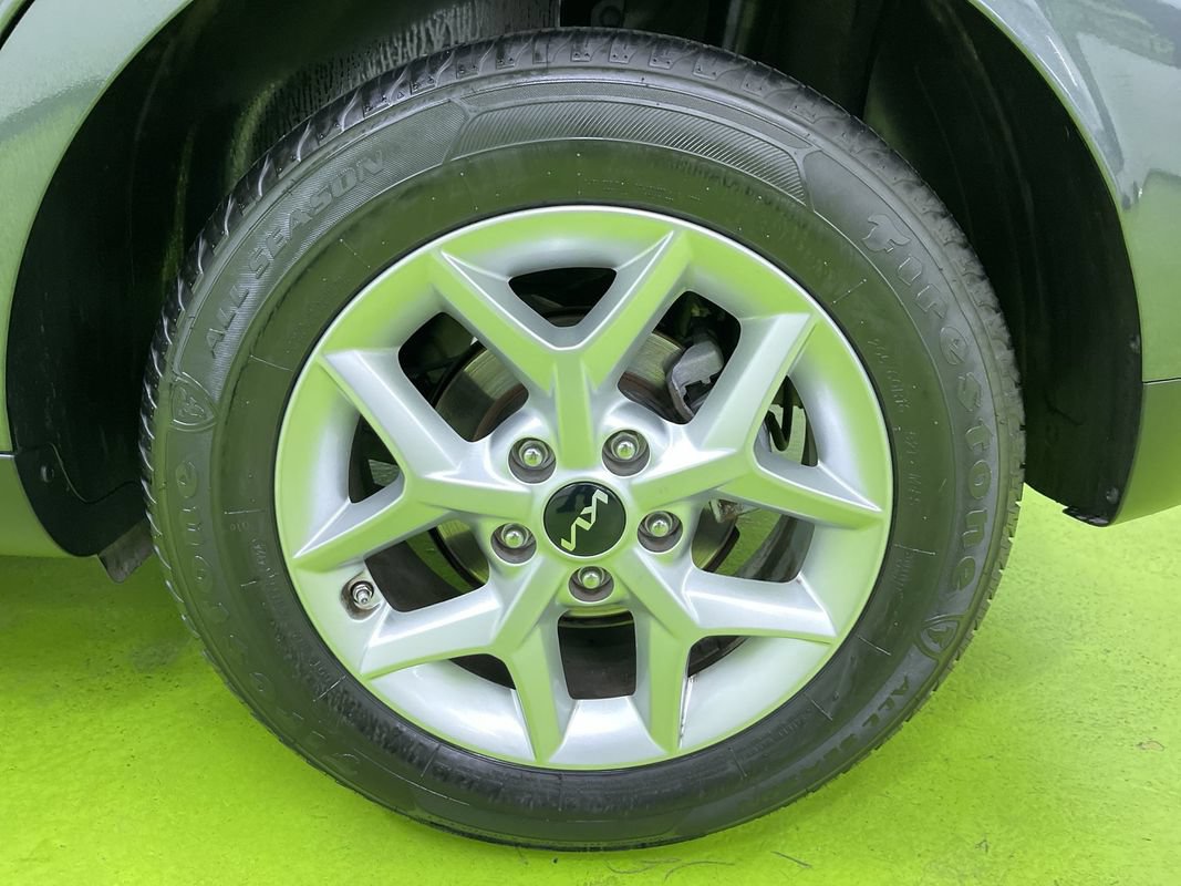 Used 2024 Kia Soul LX w/ Option Group 015 FWD image 15