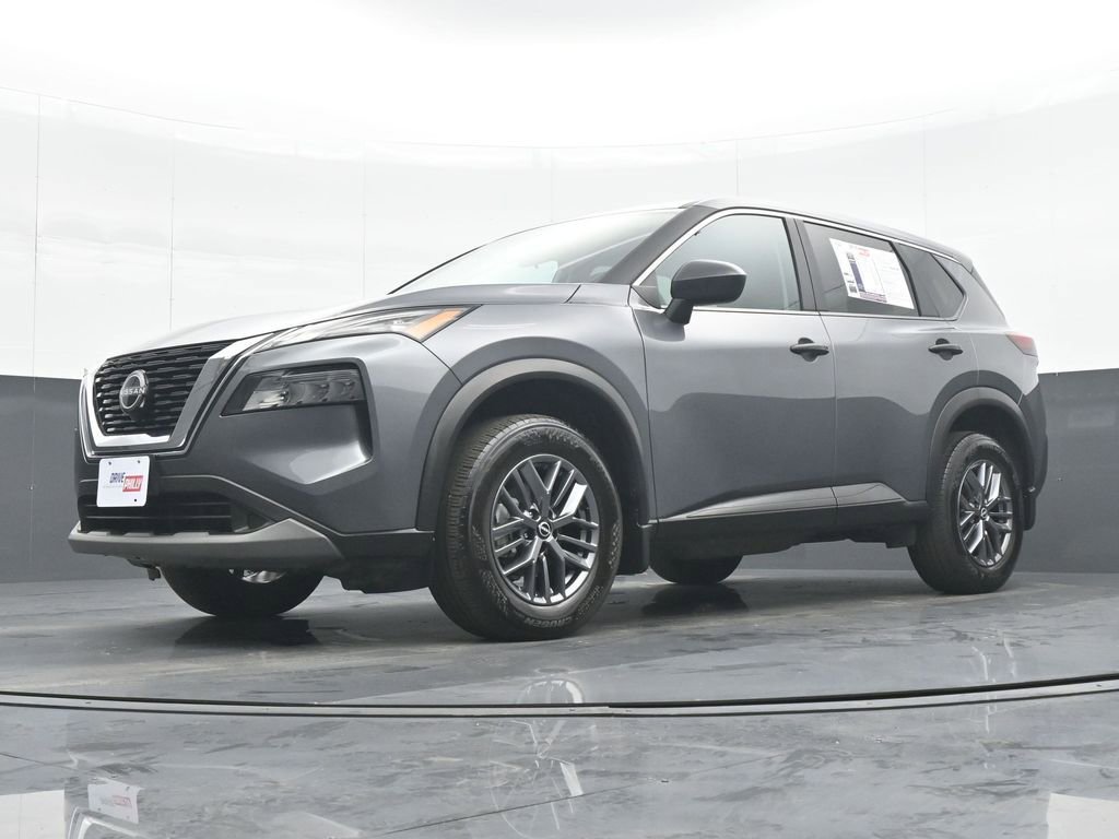 Used 2023 Nissan Rogue S AWD/4WD image 26