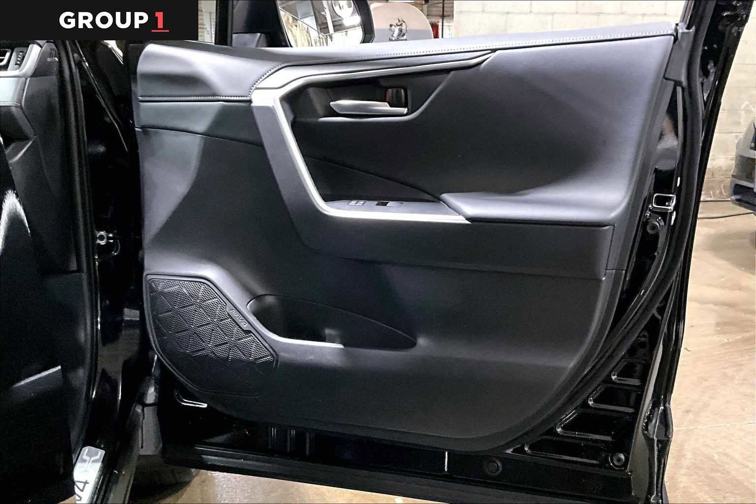 Certified 2025 Toyota RAV4 Limited w/ Advanced Technology Package image 23