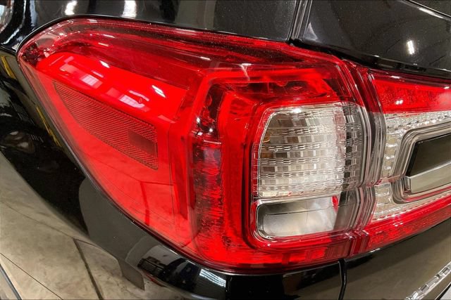 Used 2023 Subaru Ascent Limited AWD/4WD image 30