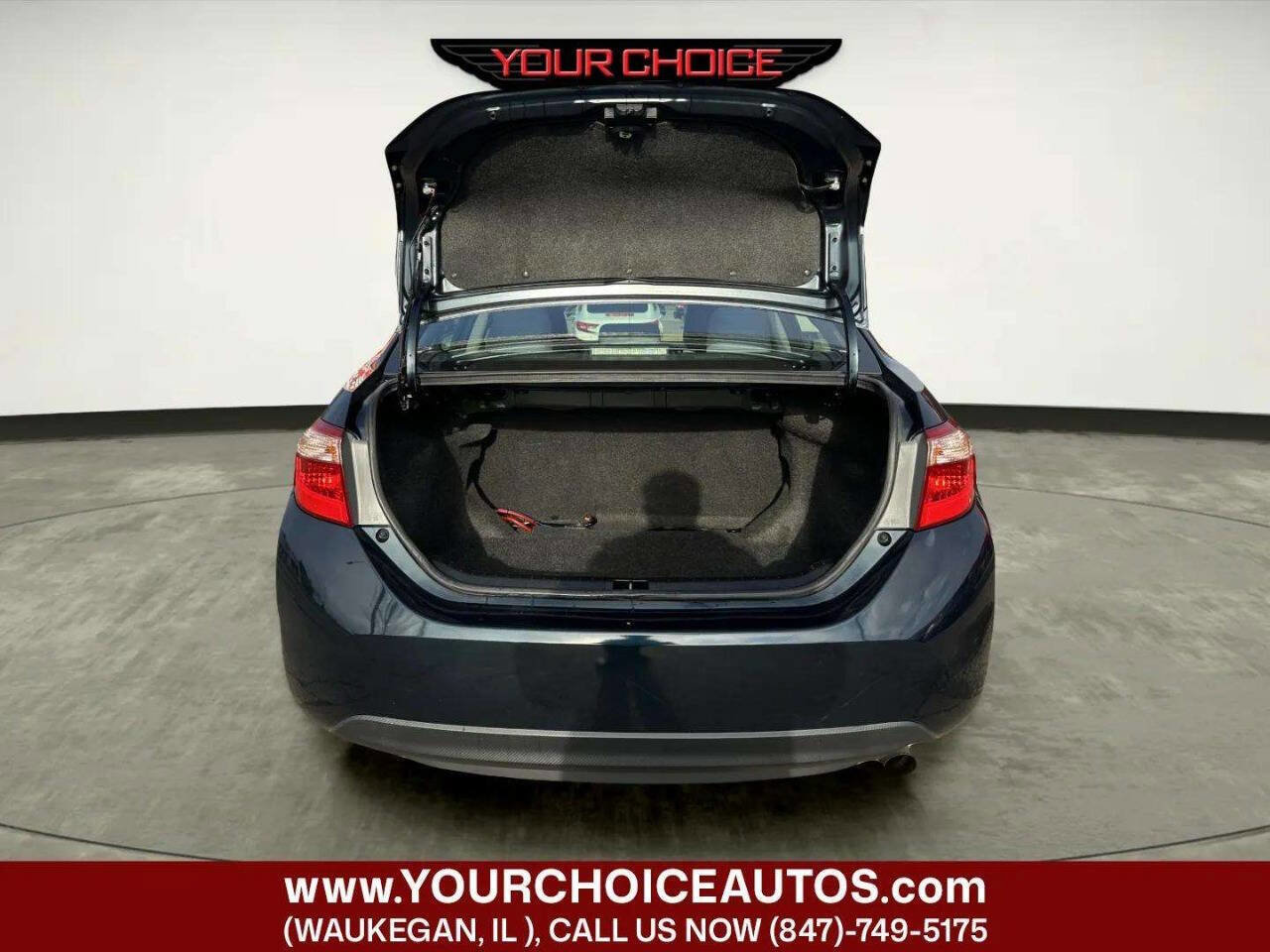 Used 2019 Toyota Corolla LE image 14