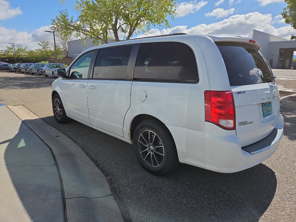 Used 2015 Dodge Grand Caravan R/T w/ Driver Convenience Group FWD image 3