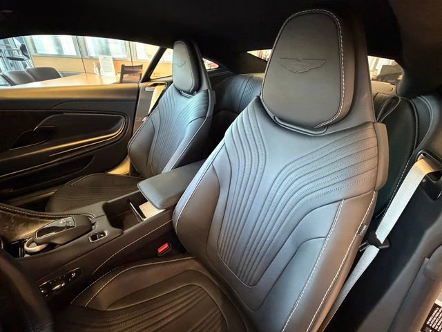 Used 2023 Aston Martin DB11 Coupe image 14