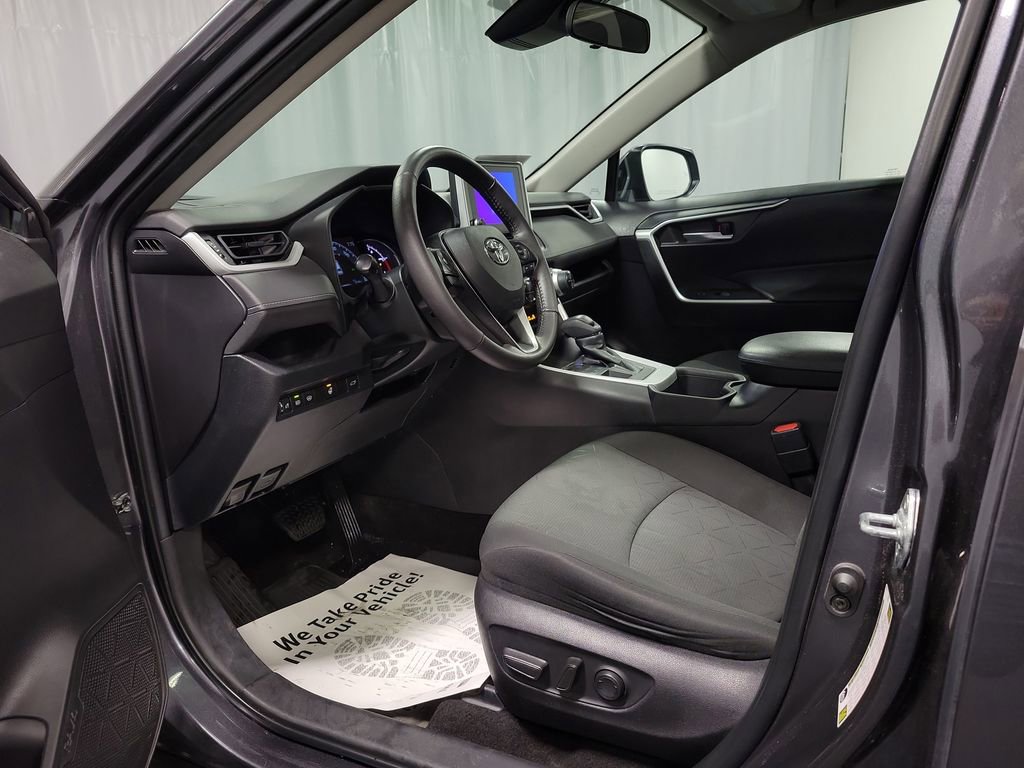 Used 2023 Toyota RAV4 XLE image 12