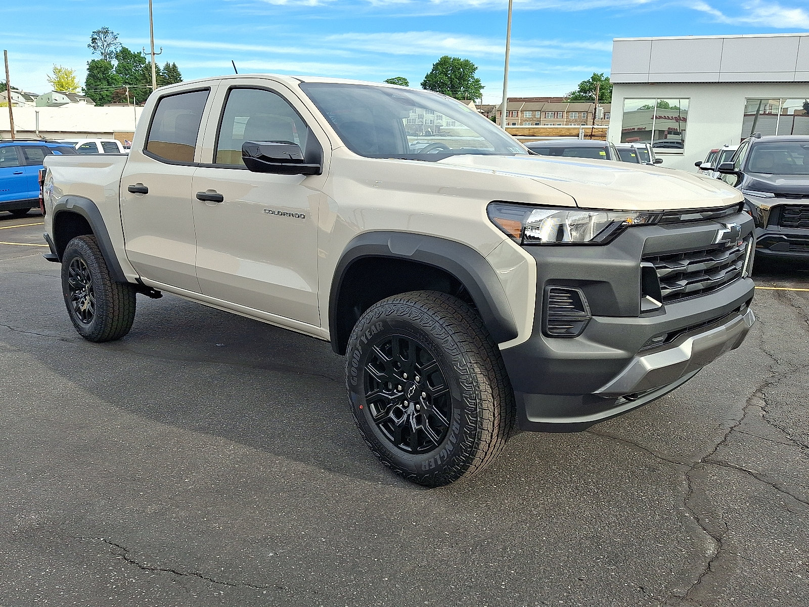 New 2026 Chevrolet Colorado Trail Boss AWD/4WD image 2
