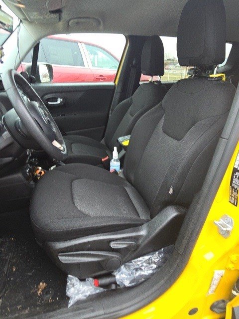 Used 2017 Jeep Renegade Sport w/ Power & Air Group image 18