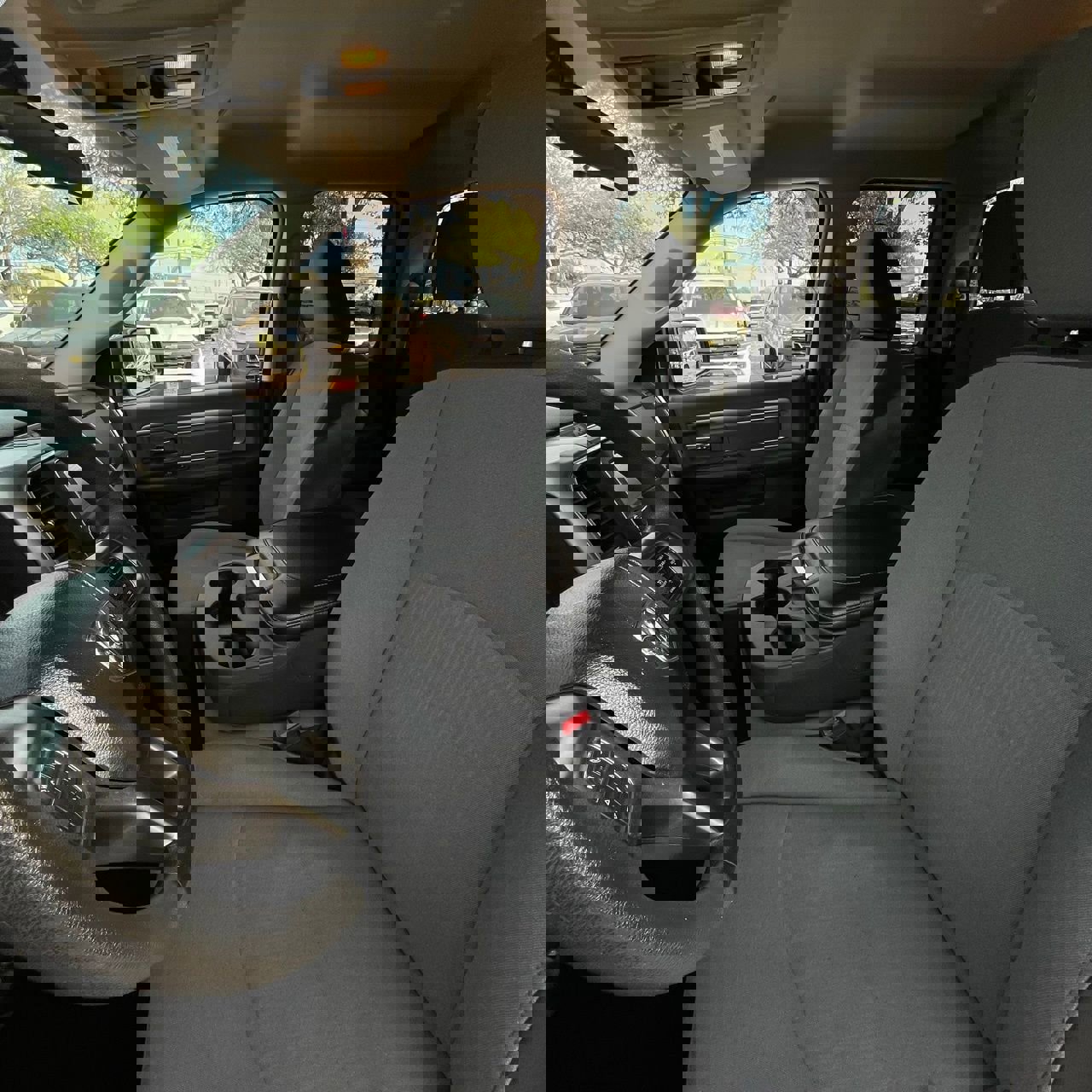 Used 2024 RAM 1500 Classic SLT image 21