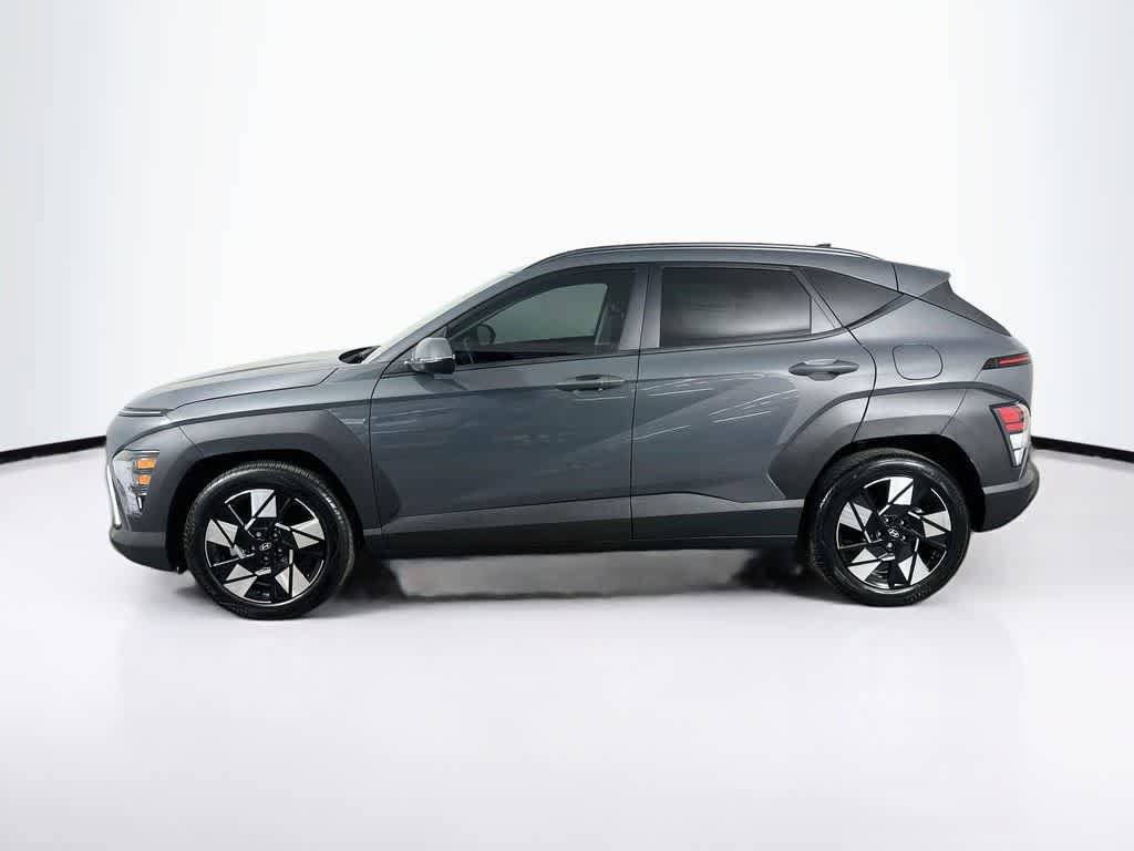 Used 2025 Hyundai Kona SEL FWD image 3