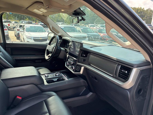 Used 2024 Ford Expedition XLT AWD/4WD image 45