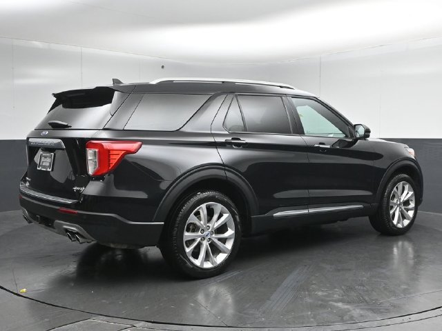 Used 2023 Ford Explorer Platinum w/ Technology Package AWD/4WD image 7