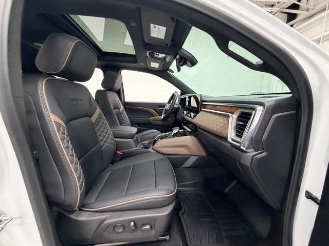 Certified 2025 GMC Canyon Denali AWD/4WD image 32