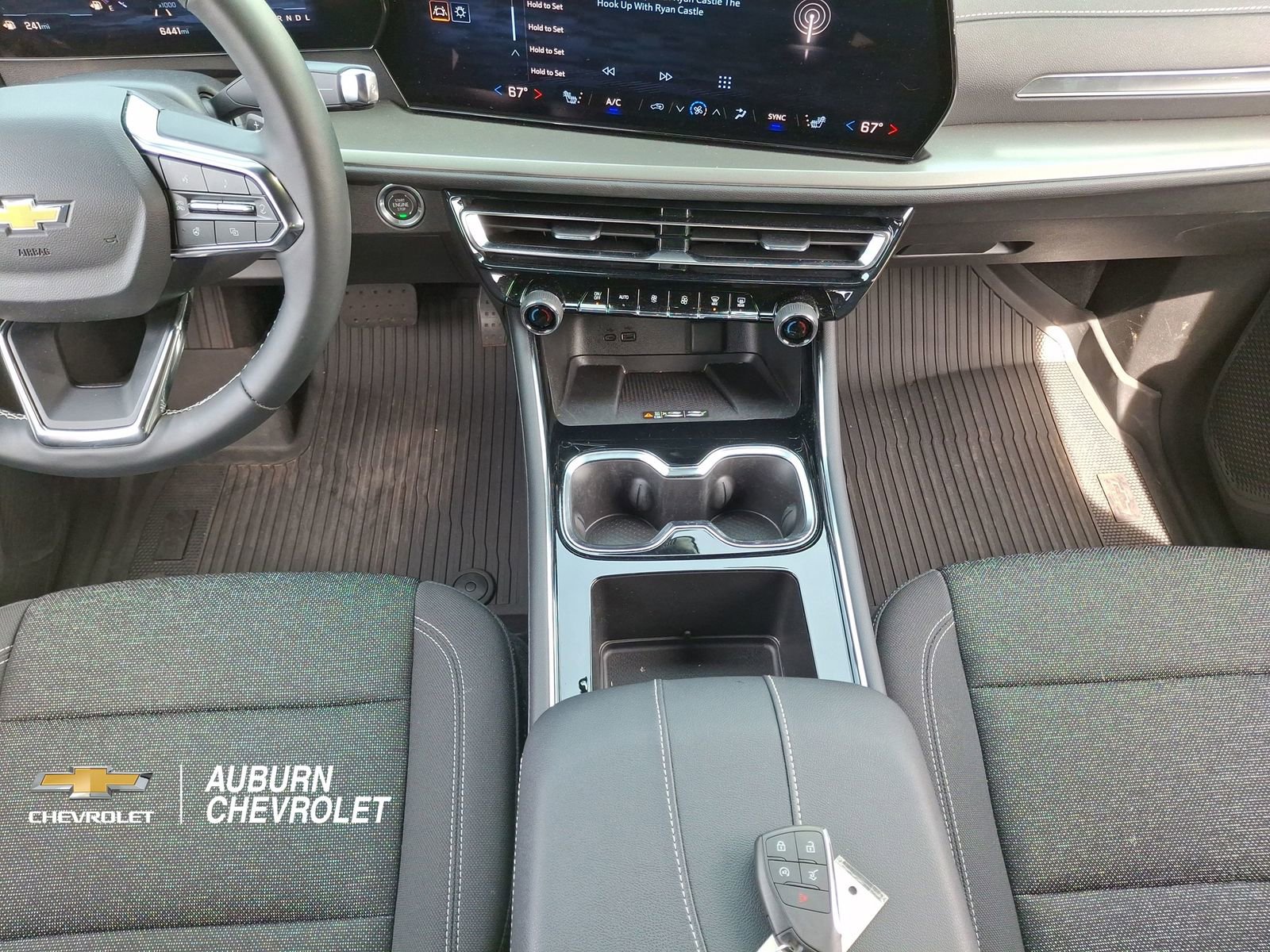 Used 2025 Chevrolet Traverse LT w/ Driver Confidence Package FWD image 12