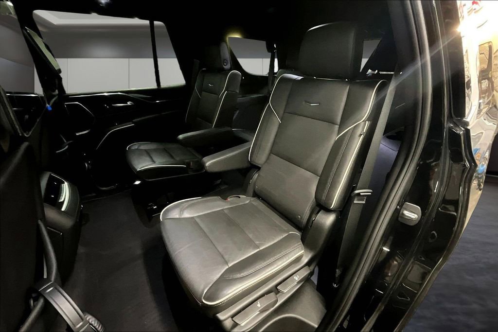 Certified 2024 Cadillac Escalade Premium Luxury image 22