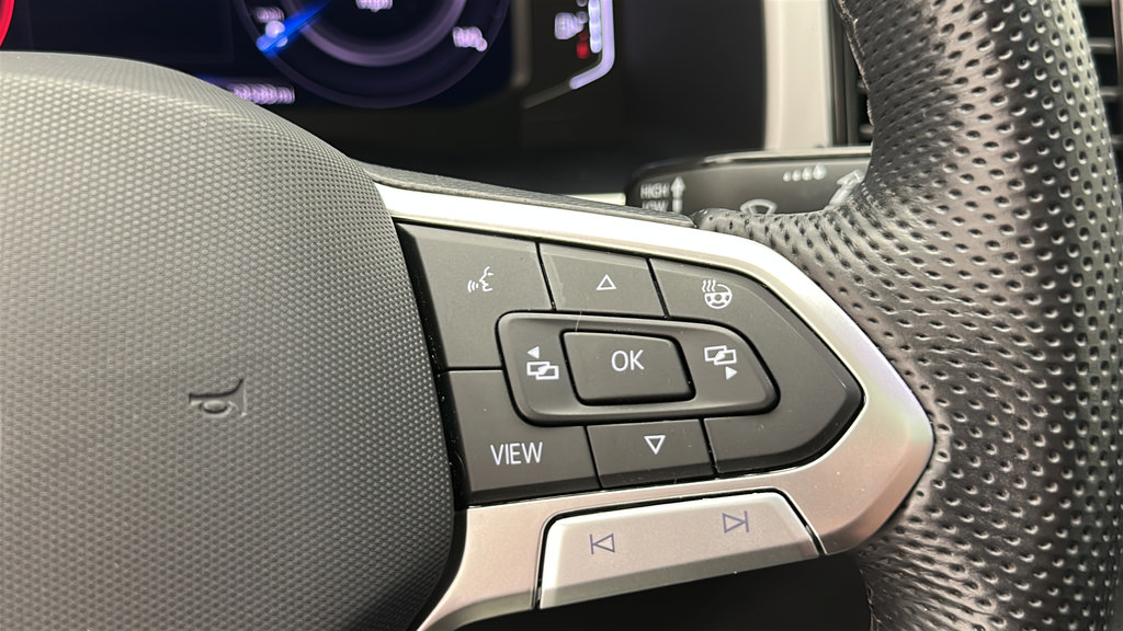 Used 2023 Volkswagen Atlas SEL R-Line AWD/4WD image 18