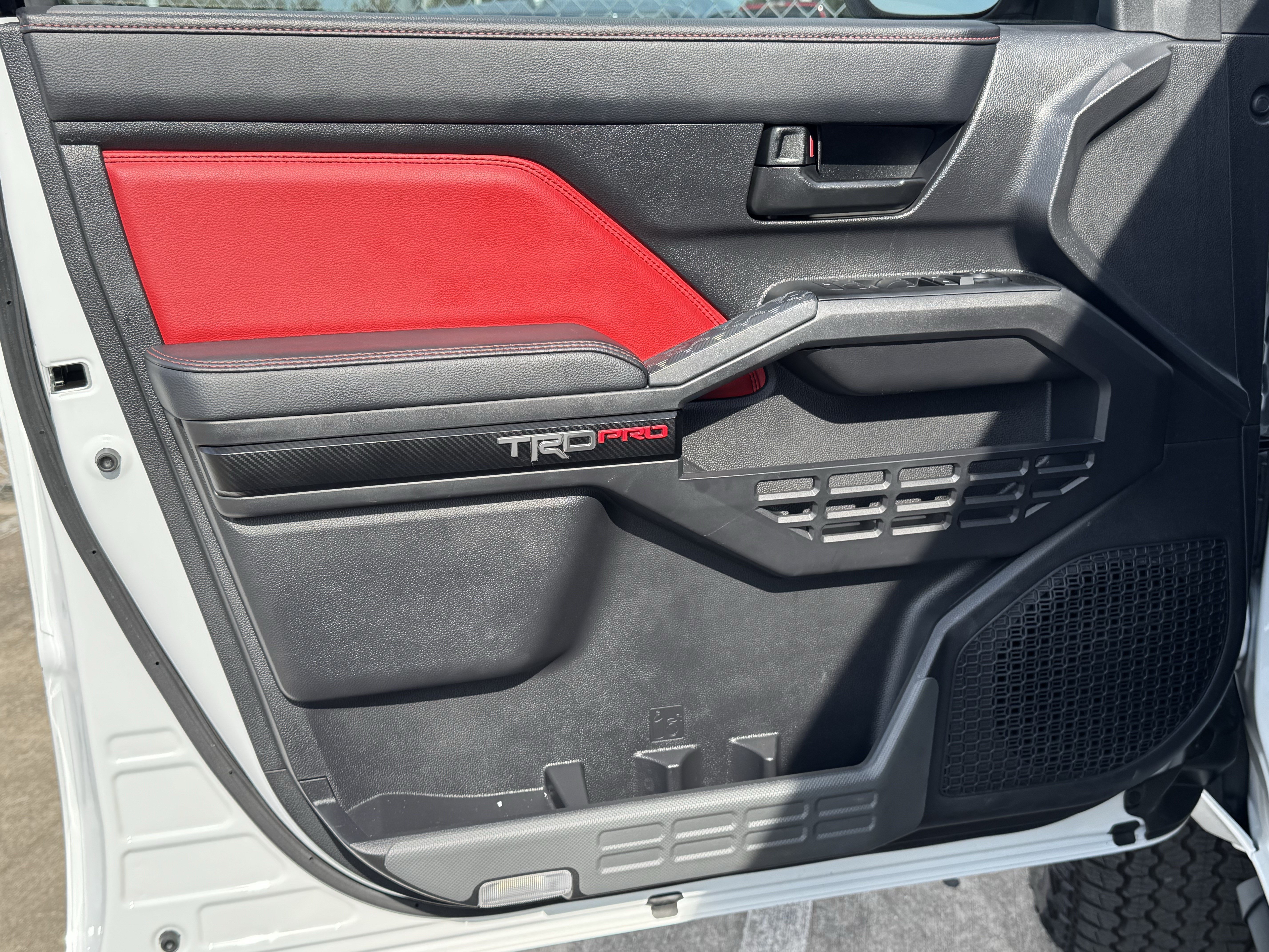 Used 2025 Toyota Tacoma TRD Pro AWD/4WD image 13
